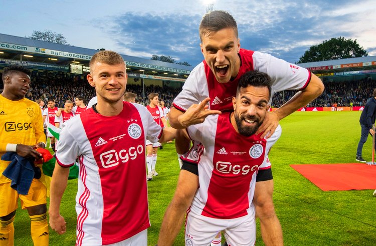 她不仅是一 她不仅是一