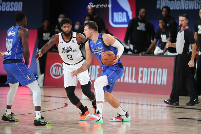 接受采访时 接受采访时