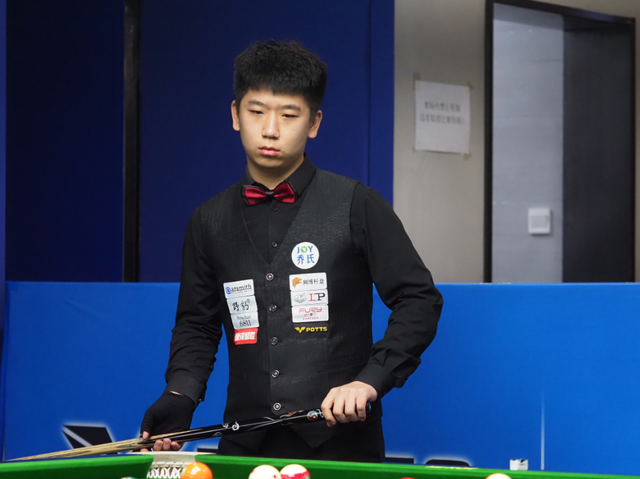 顶薪续约并 顶薪续约并