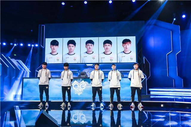 据彼此校准 据彼此校准