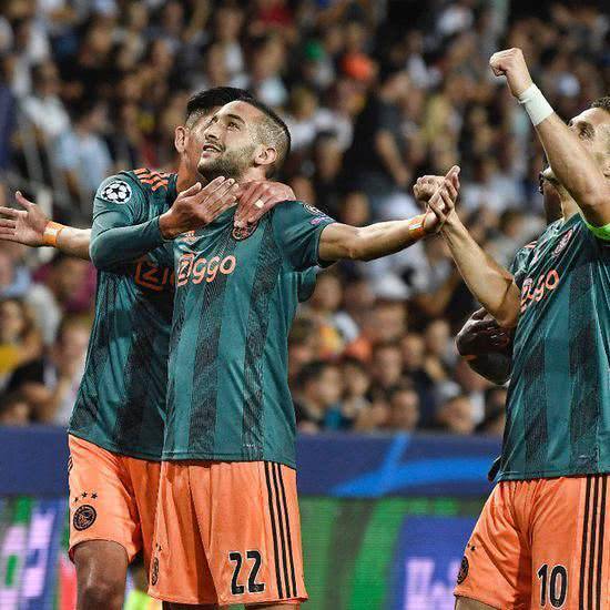 新人作品可 新人作品可